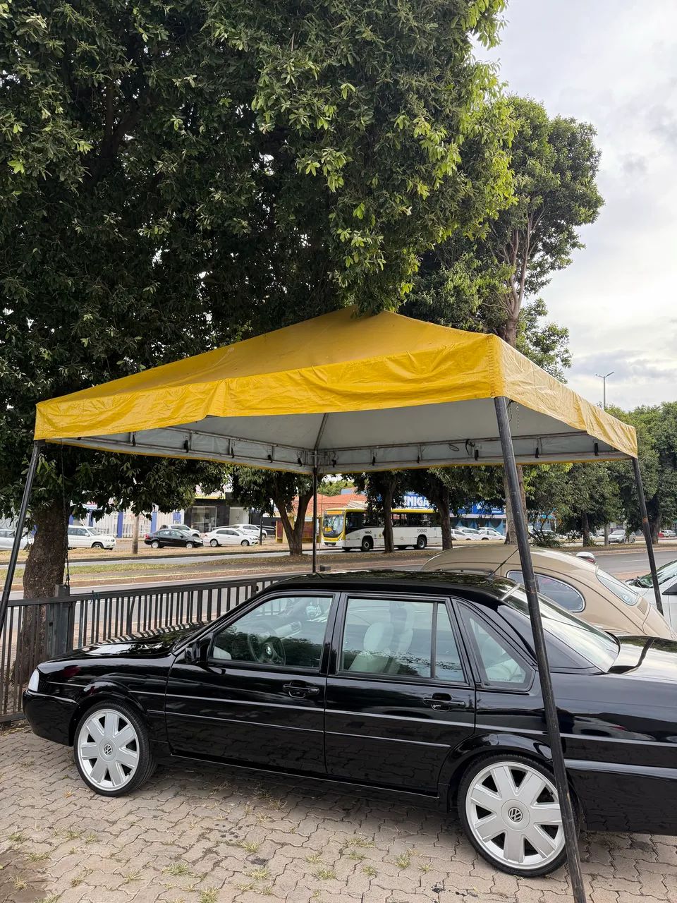 Tenda 4x4  espaço para 2 carros .  - Foto 3