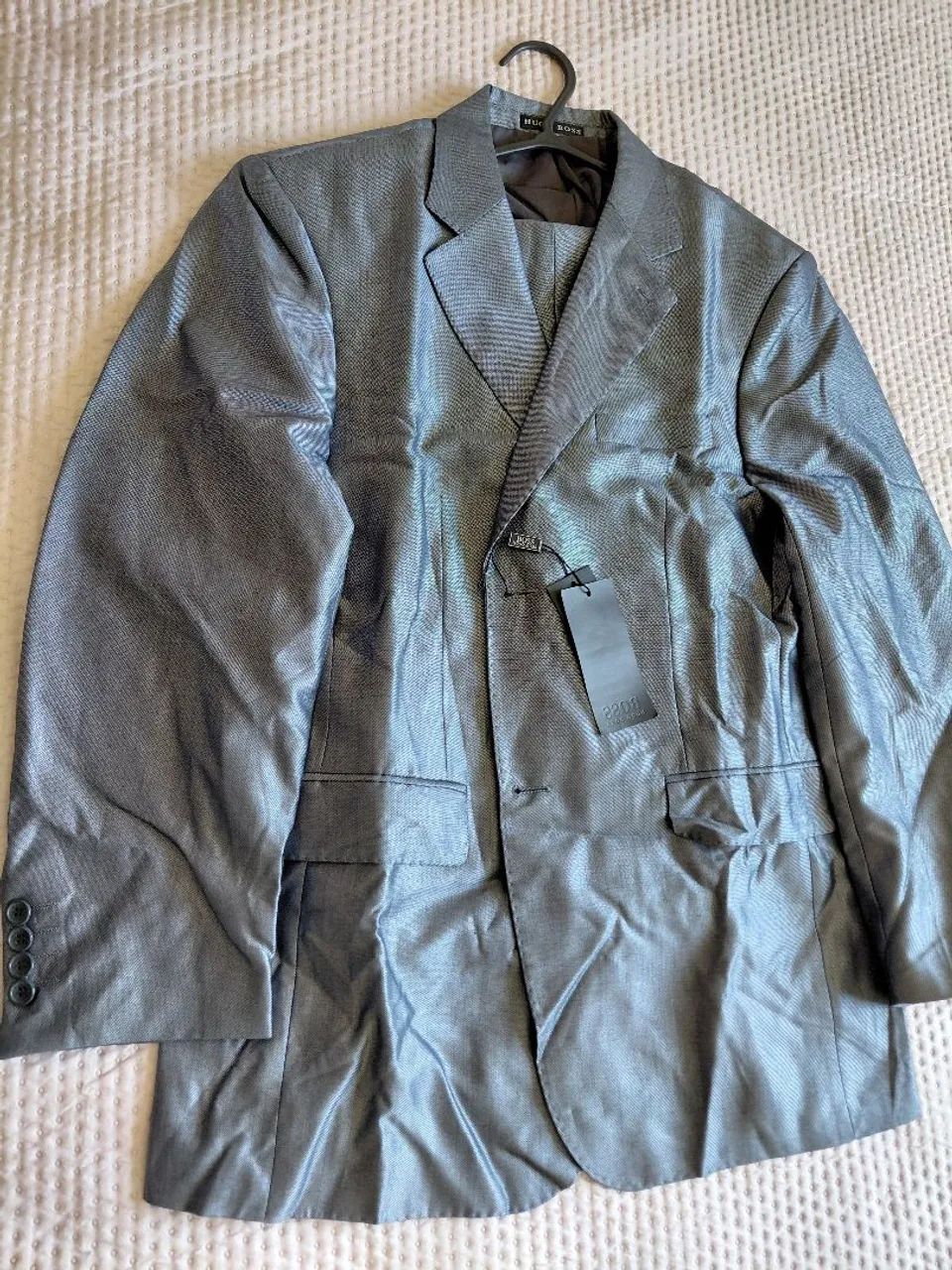 Vendo terno Hugo Boss 