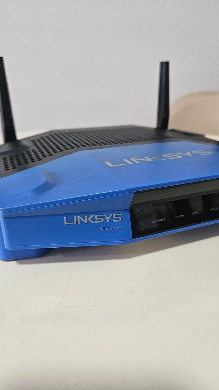 Roteador Wireless Linksys WRT1900AC Dual-Band Gigabit | 4 Antenas | Excelente estado - Foto 4