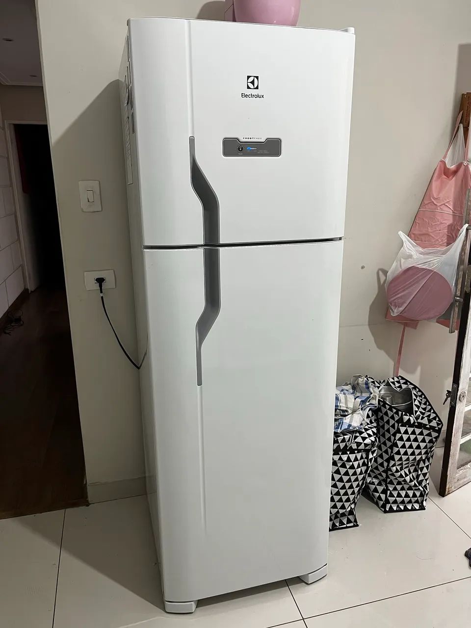 Geladeira Electrolux 347L - Foto 2