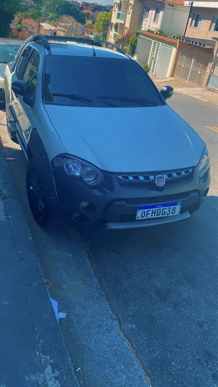 Fiat Strada Adv.1.8 16V Dualogic Flex CD 2013 - Foto 3