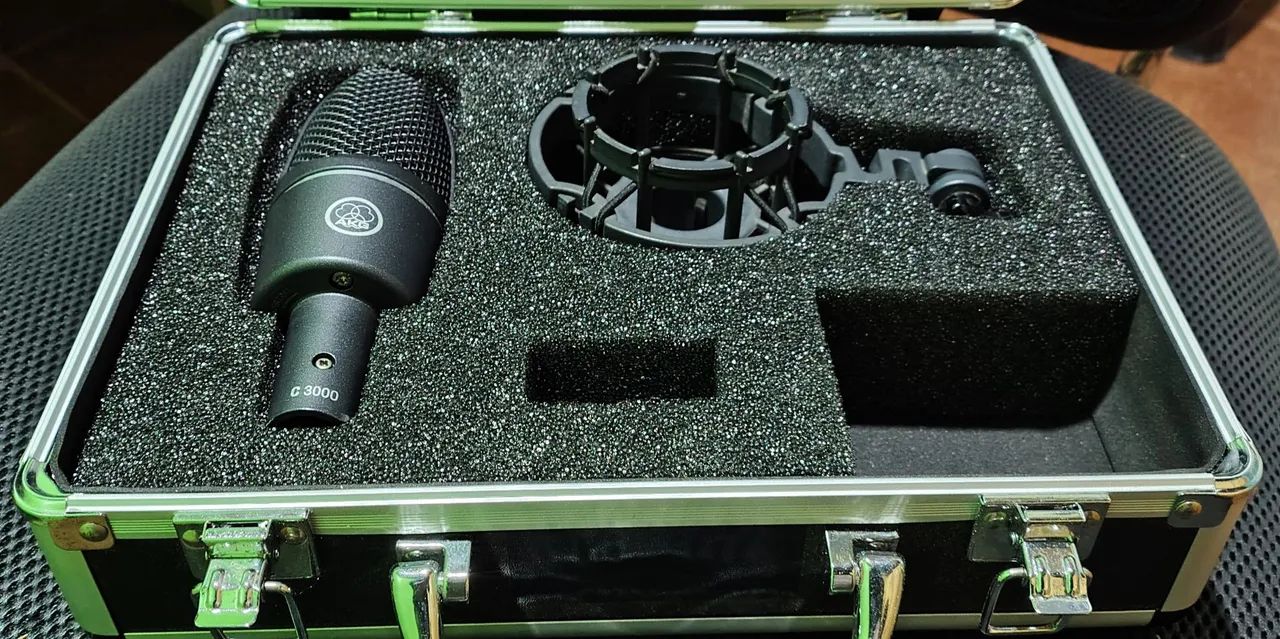 Microfone akg c3000 com Case  - Foto 2