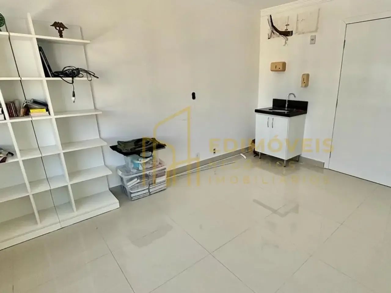 Oportunidade no Jardim Limoeiro: Sala comercial com banheiro e copa - Foto 4