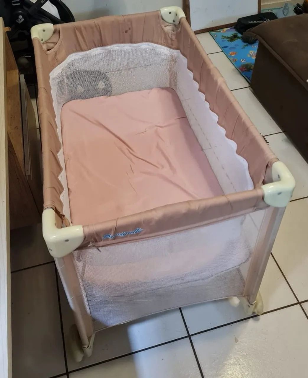 Mini berço, chiqueirinho