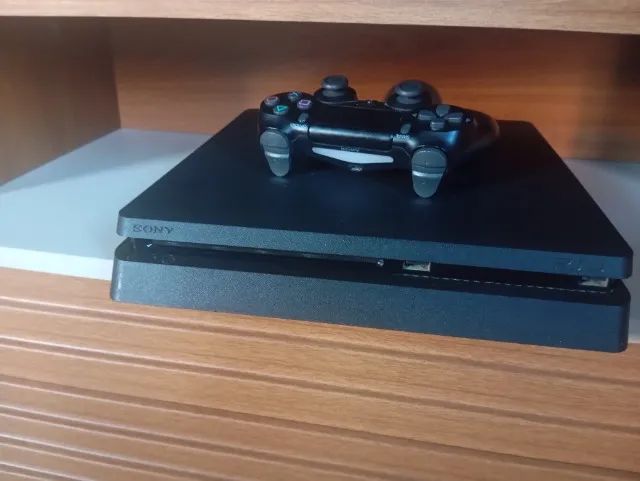 Ps4 slim 