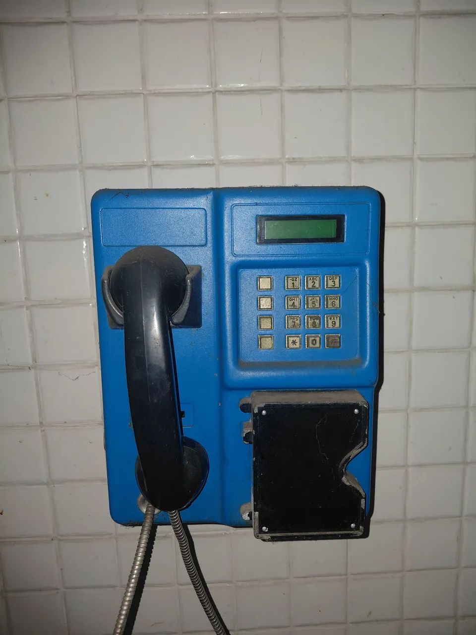 Orelhão vintage 