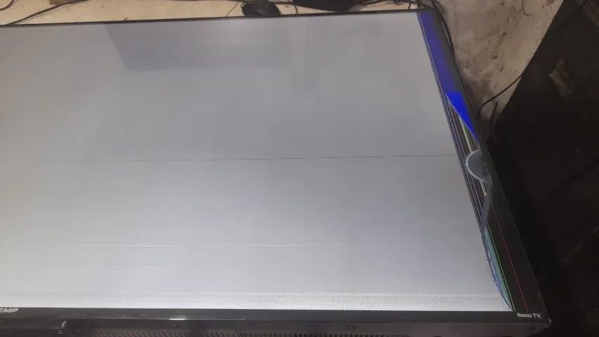 tv semp 50 polegadas com a tela quebrada - Foto 2