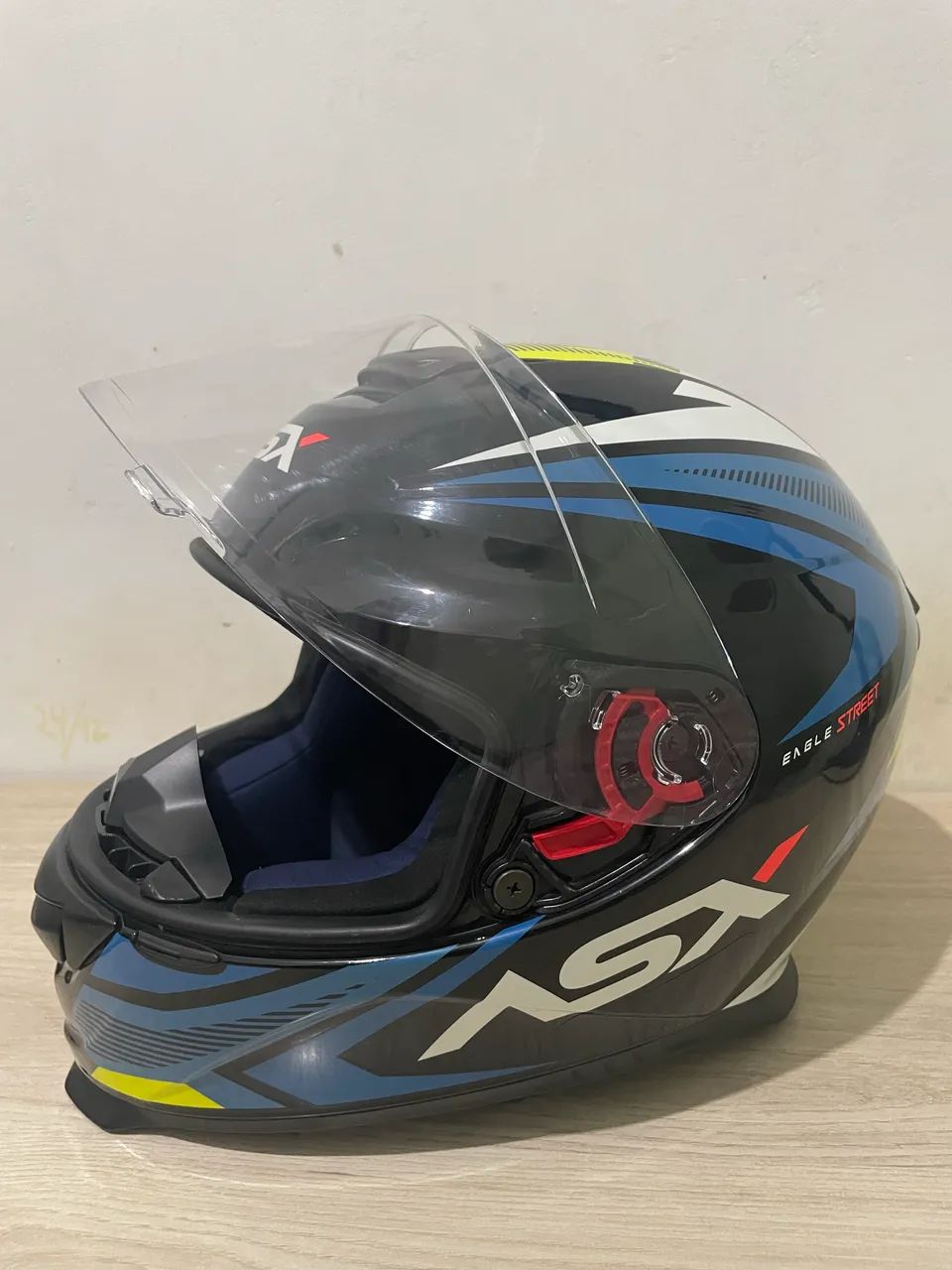 Capacete ASX Eagle Street 