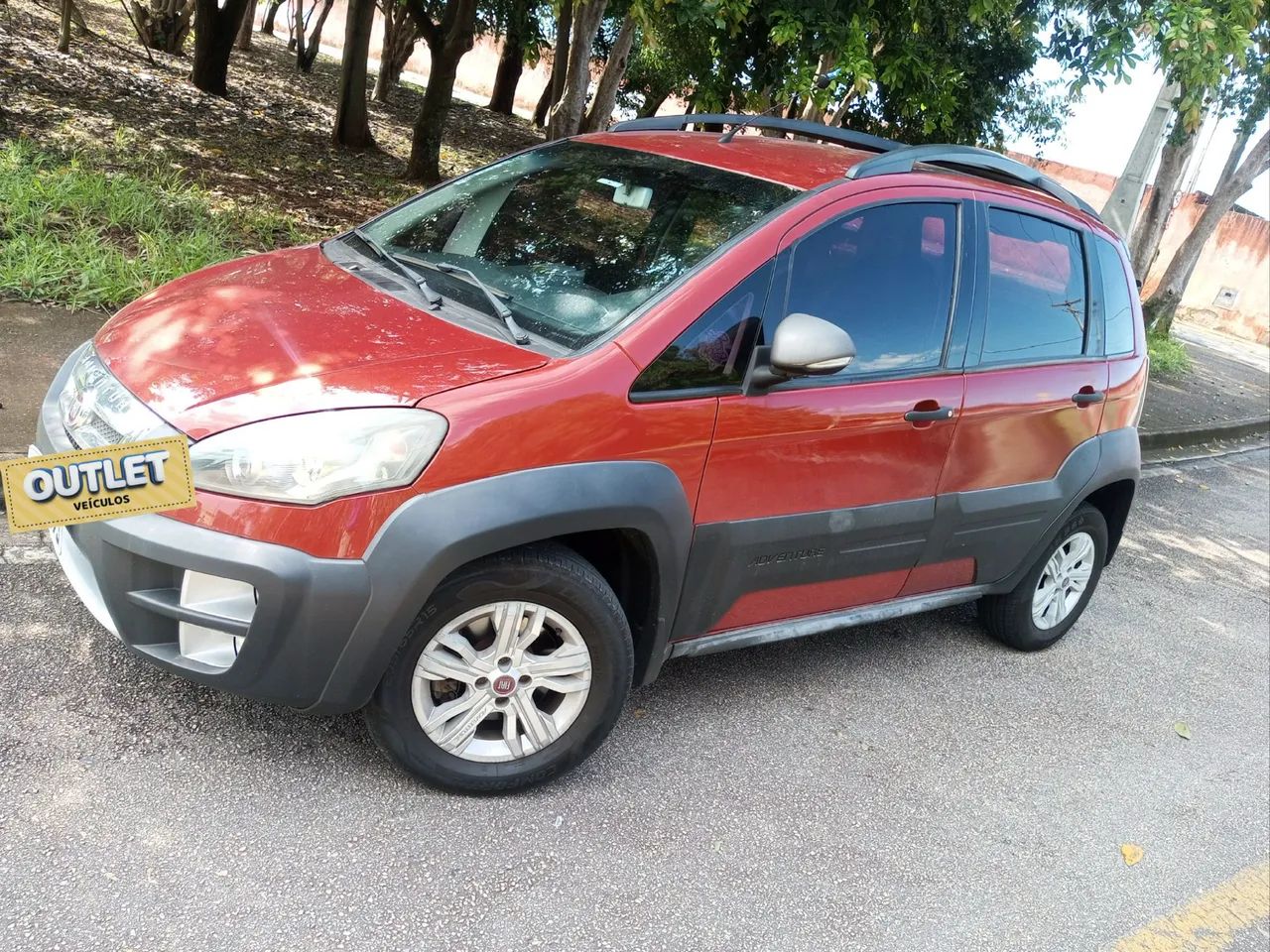 Fiat Idea Adv./ Adv.lock.dualogic 1.8 Flex 5P 2013