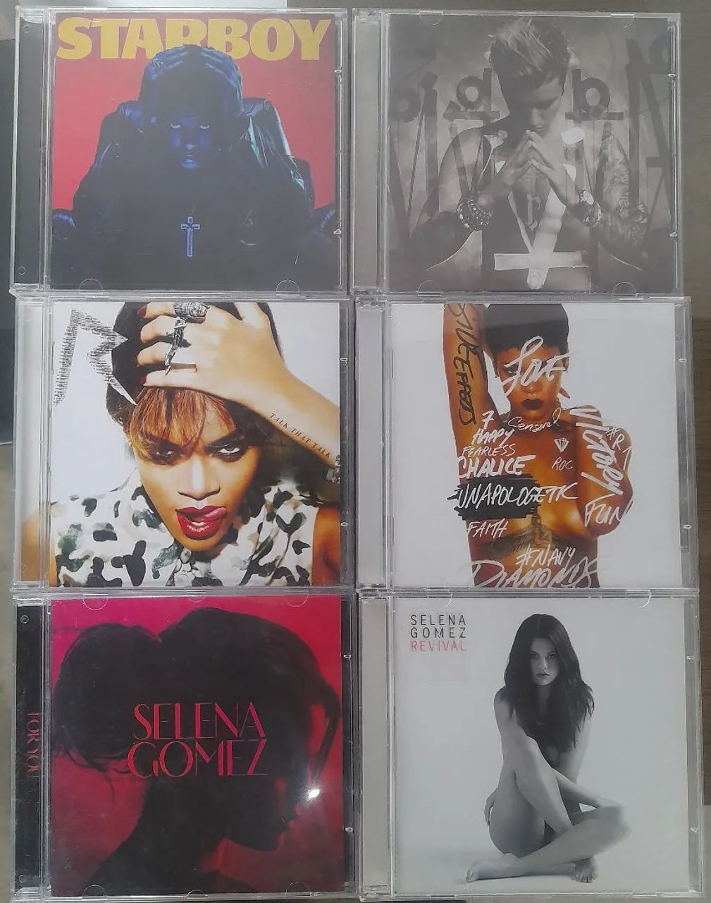 Cds Rihanna,Justin Bieber,The Weeknd e selena gomez 