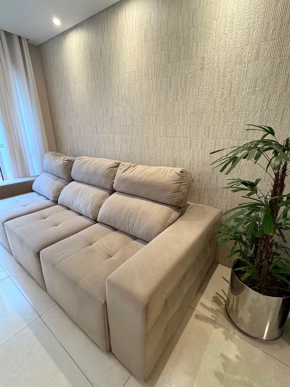 Sofa retrátil reclinável sylvia design veludo 3 lugares - Foto 2