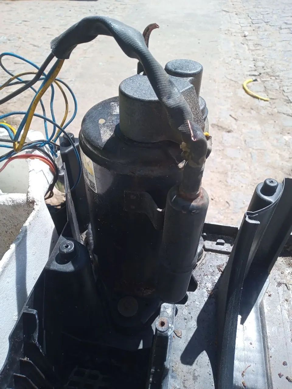 Motor de ar condicionado 7500/10 mil BTUs  - Foto 2