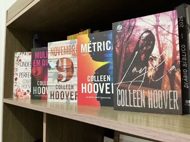 Kit COLLEN HOOVER