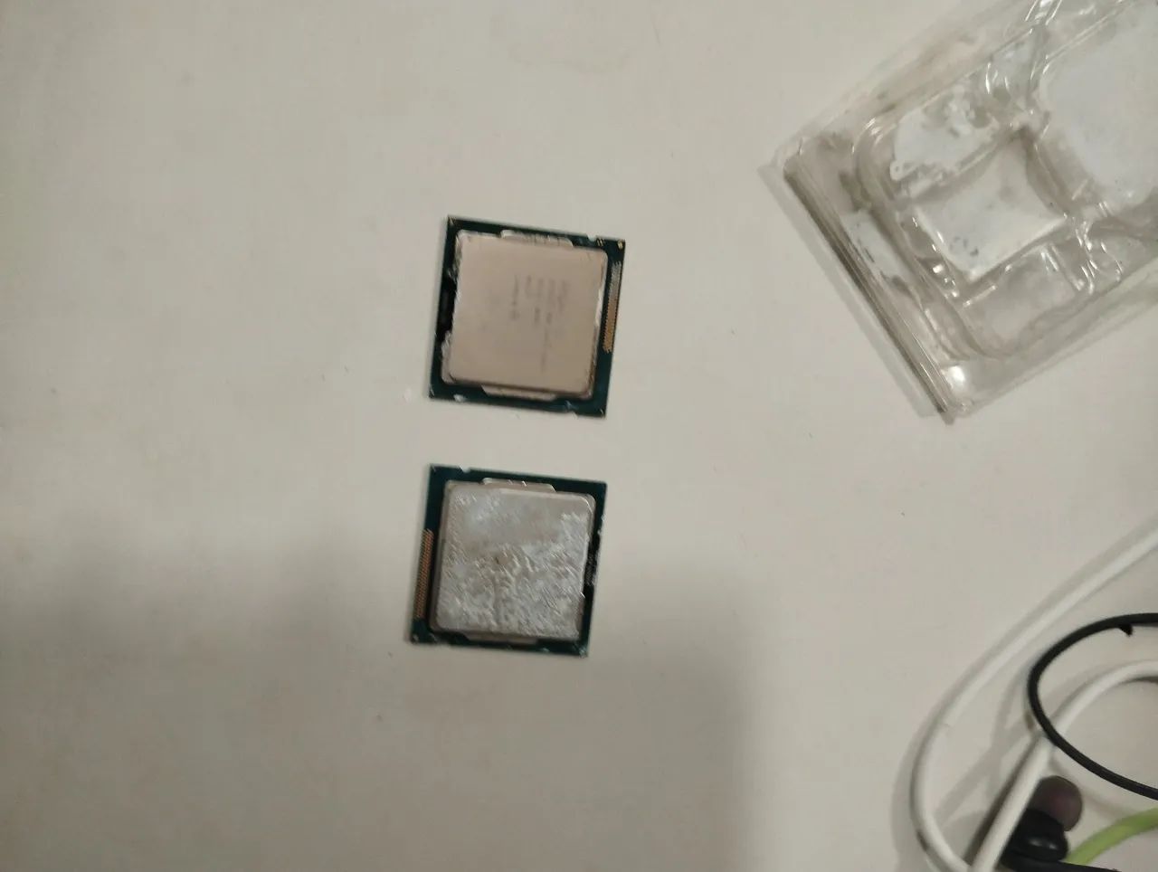 Vendo 2 processadores de computador