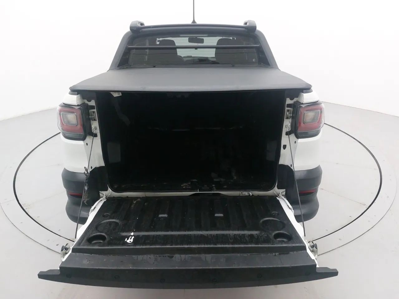 Fiat Strada Freedom 1.3 Flex 8V CD, foto 9 de 18