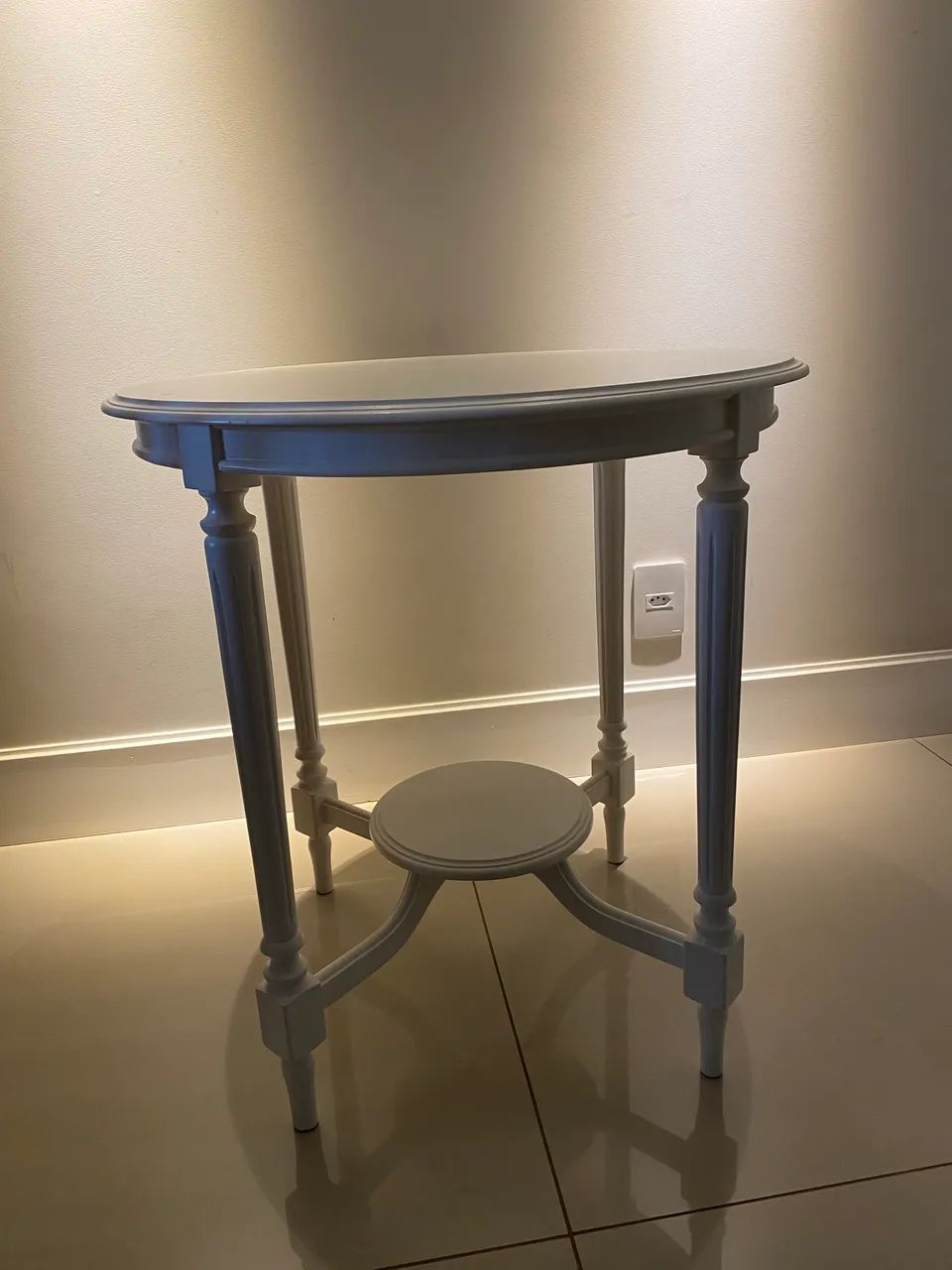 Mesa de madeira redonda 