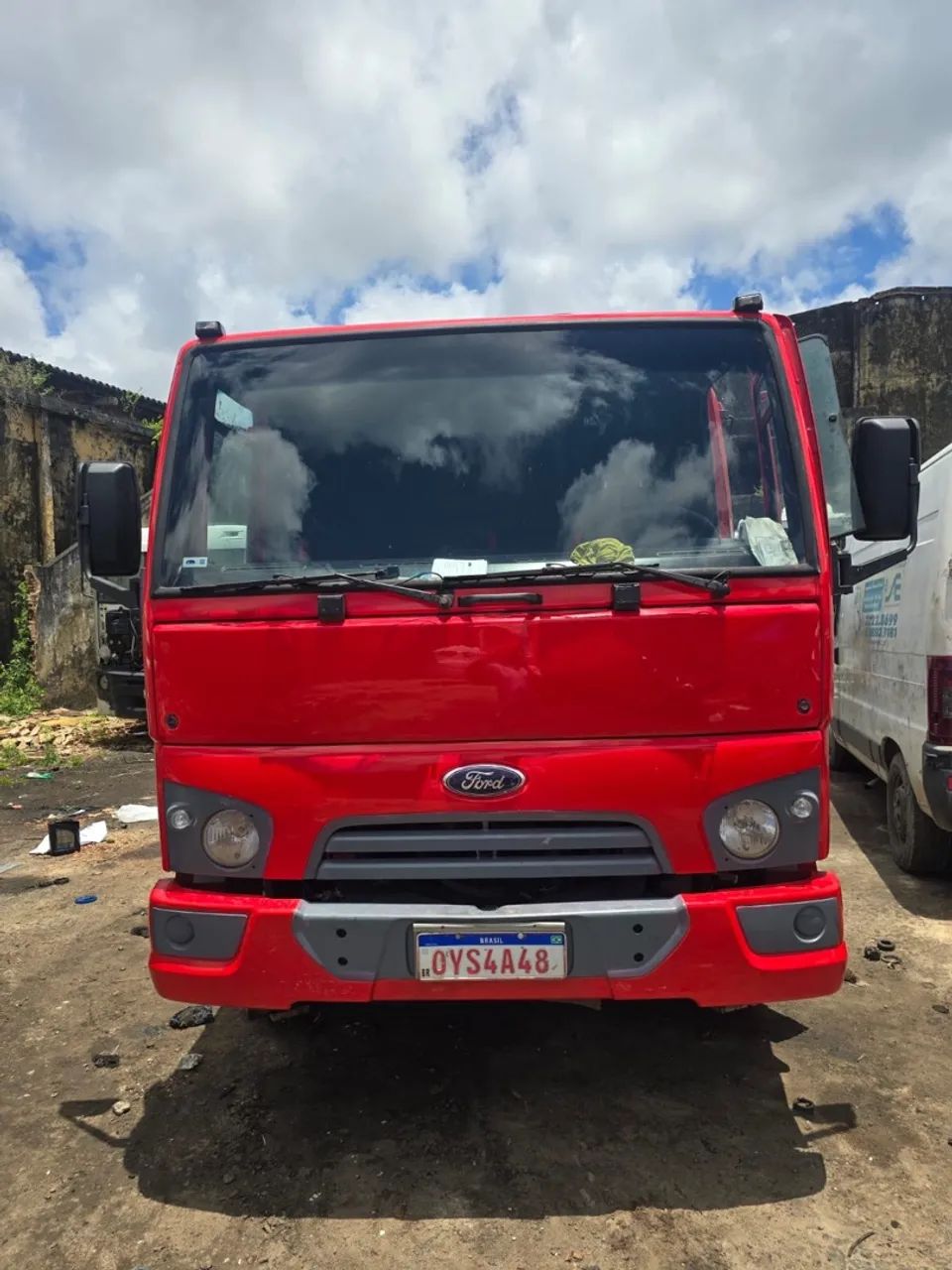 Caminhão Ford Cargo 