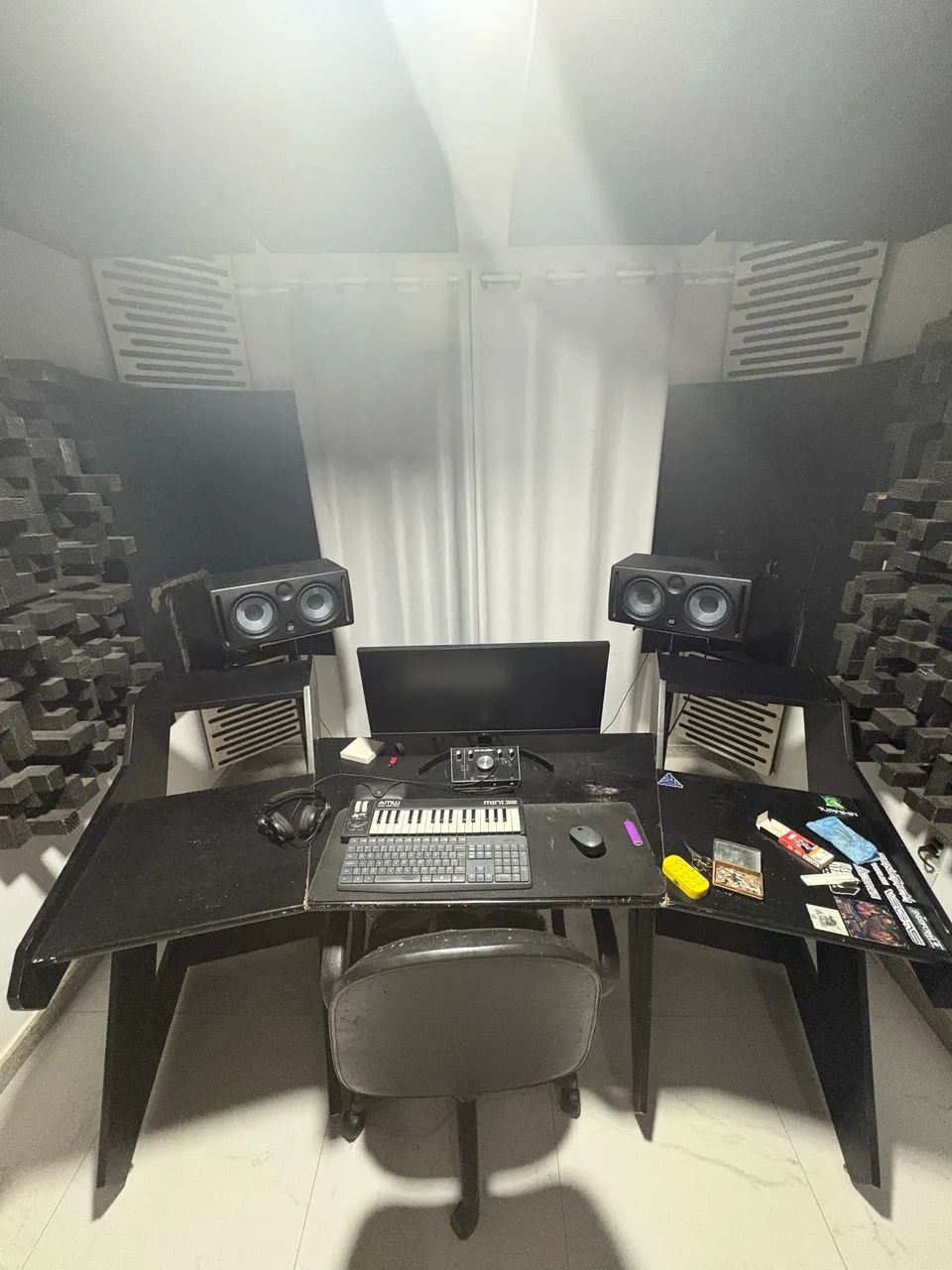 Mesa Studio Desk  - Foto 3