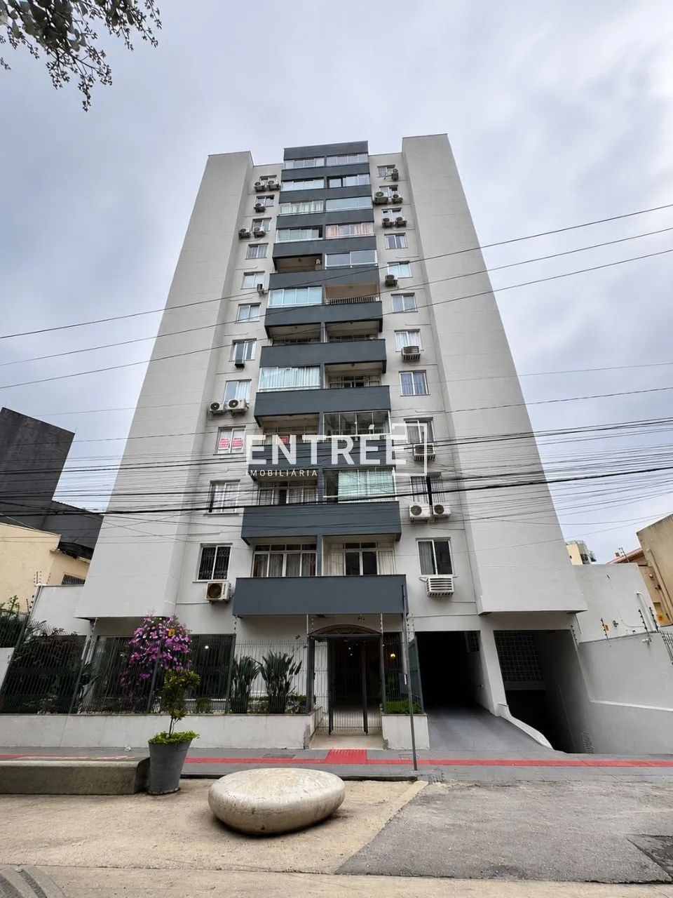 Apartamento 4 Quartos (sendo 1 Suíte) e 1 Vaga livre - Centro - Foto 3