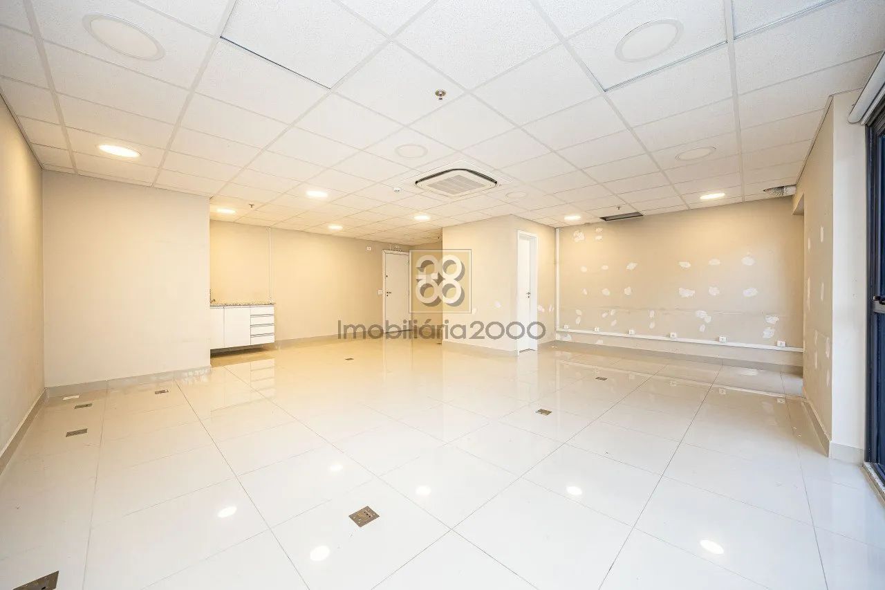 Sala/conjunto - R Nunes Machado, 68 - Centro - Curitiba PR - Foto 2