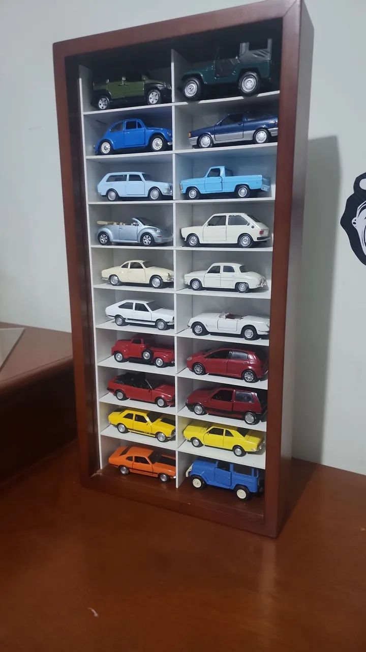 Prateleira de miniaturas. - Foto 4