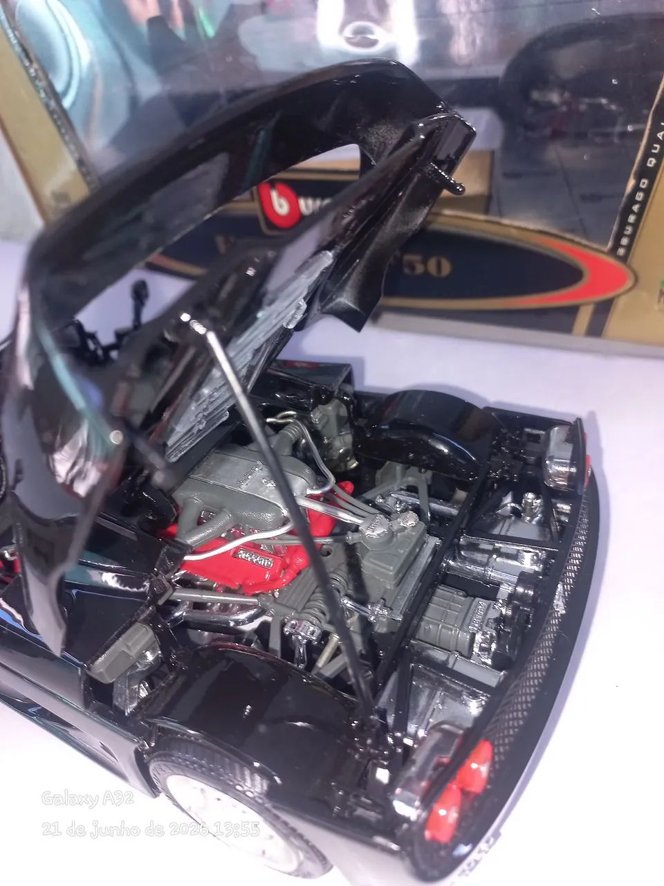 Ferrari f-50 preta marca burago 1/18 preta - Foto 6