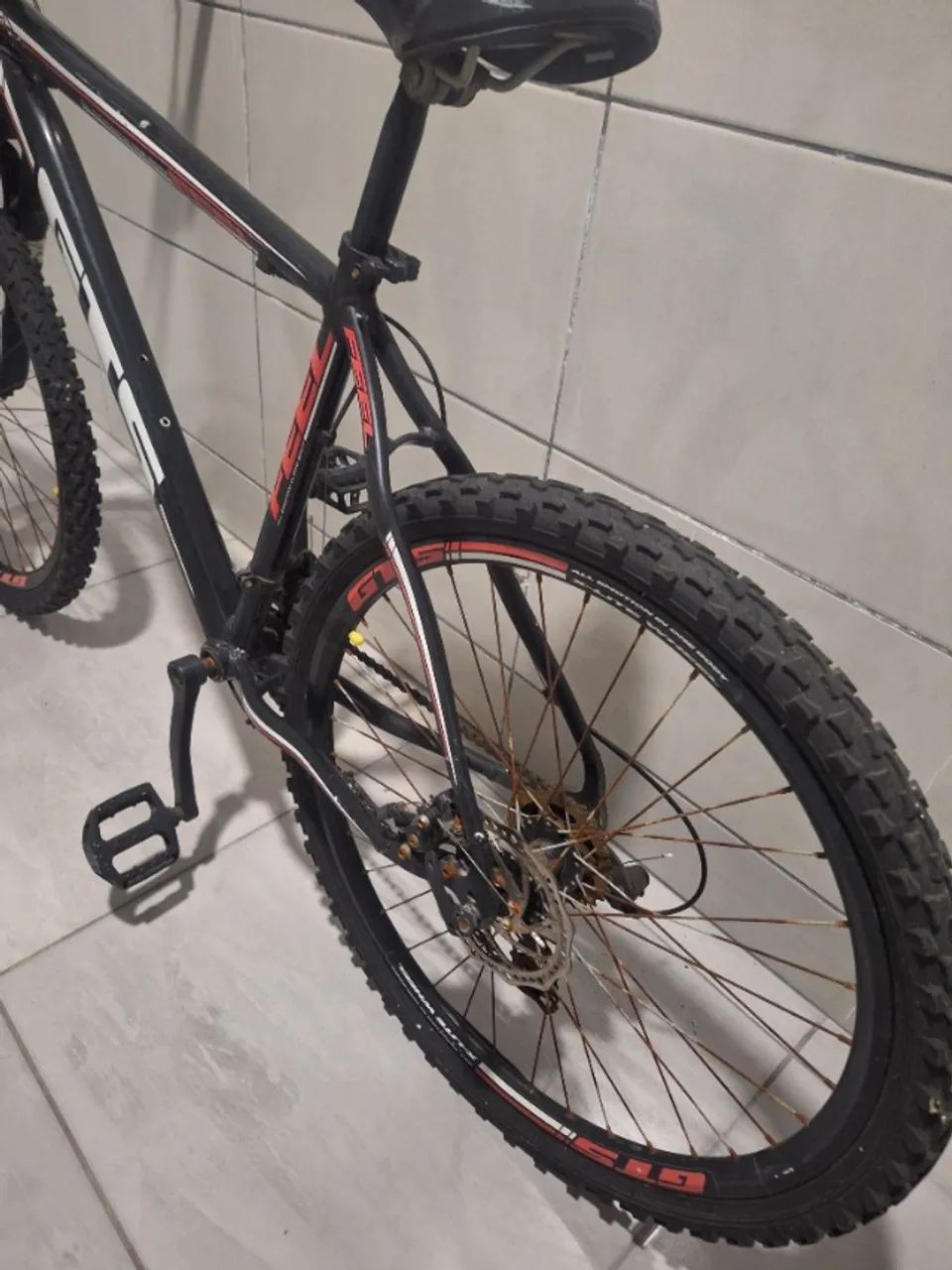 Bicicleta GTS Feel Aro 29 - Foto 4
