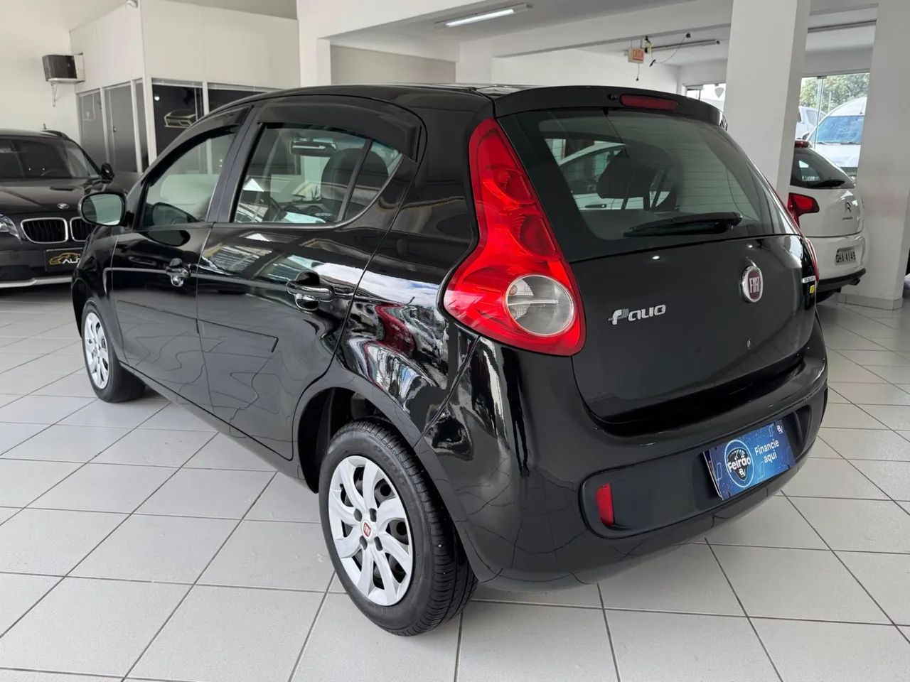 Fiat Palio Attractive 1.0 EVO Fire Flex 8V 5P 2013 - Foto 2
