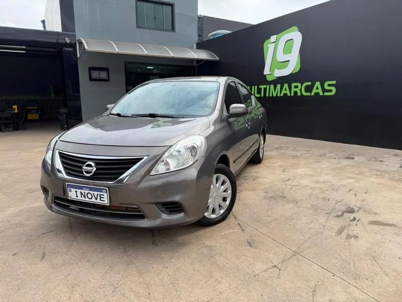 Nissan Versa 1.6 16V FLEX SV 4P MANUAL 2014