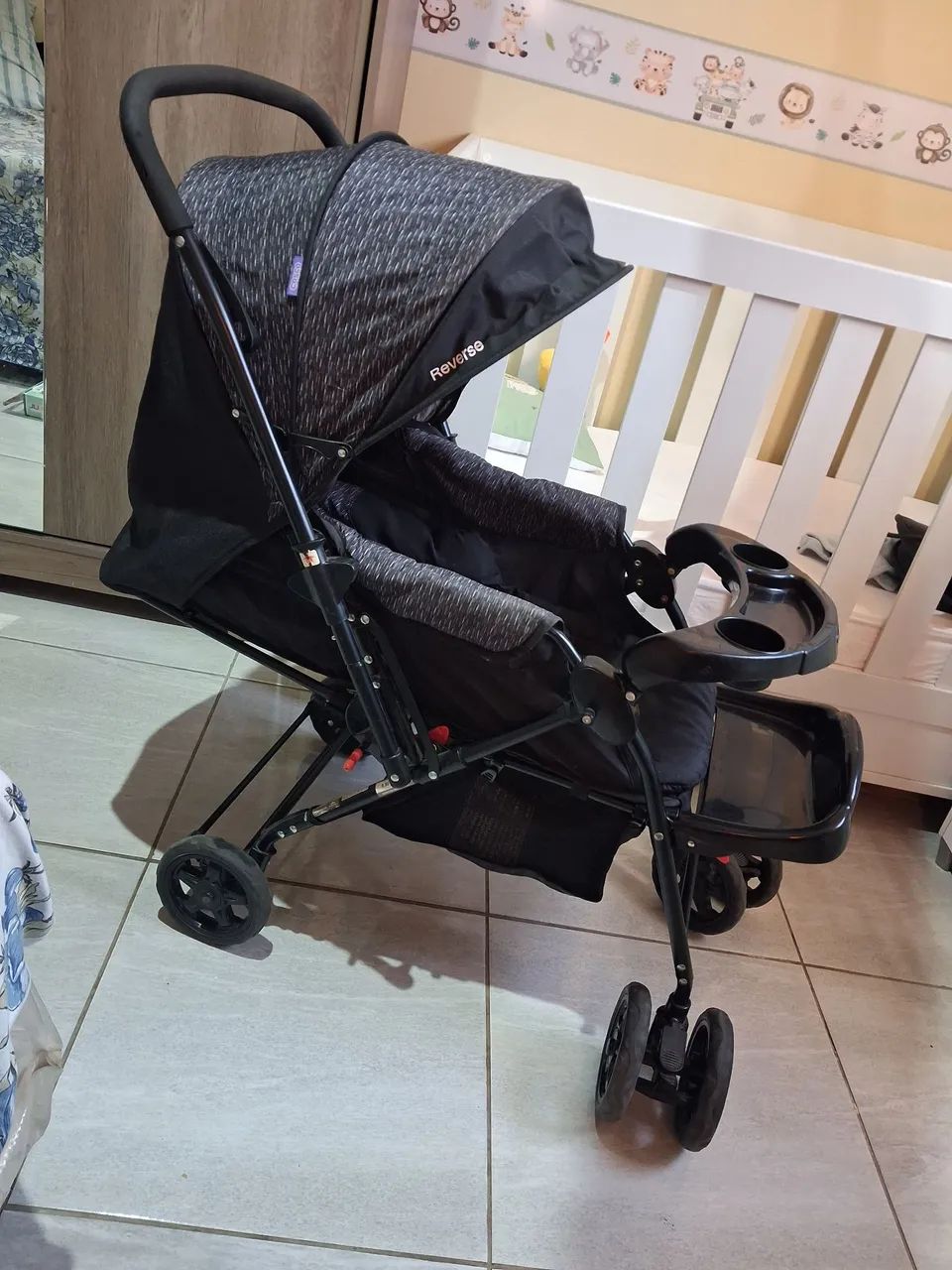 Carrinho de Bebê + Bebê Conforto  - Foto 2