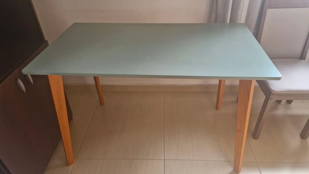 Escrivaninha Joyce 115x65cm - madeira maciça - Ótimo estado - Foto 2