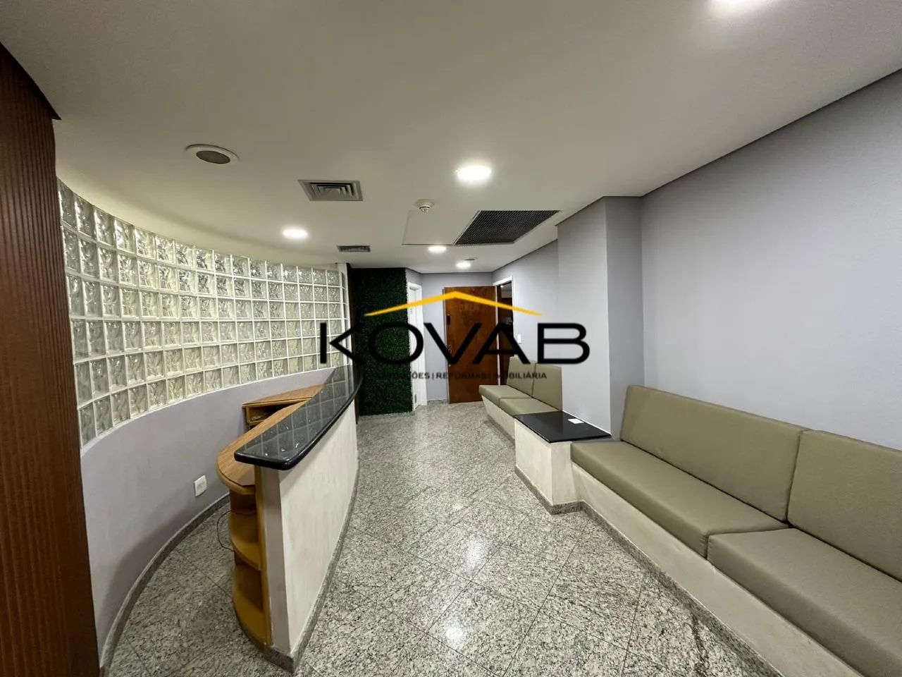 Locação comercial: Clínica com 126 m² em Moema - Foto 3