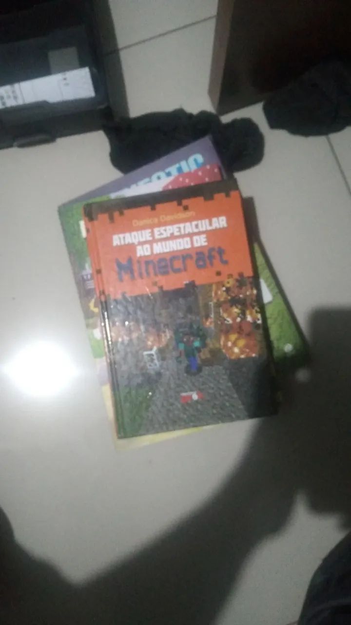 Livro Ataque Espetcular Ao Mundo De Minecraft  - Foto 2