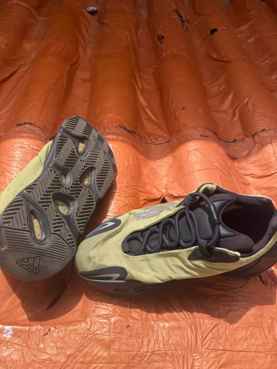yeezy 700 v3 azael 40 - Foto 2