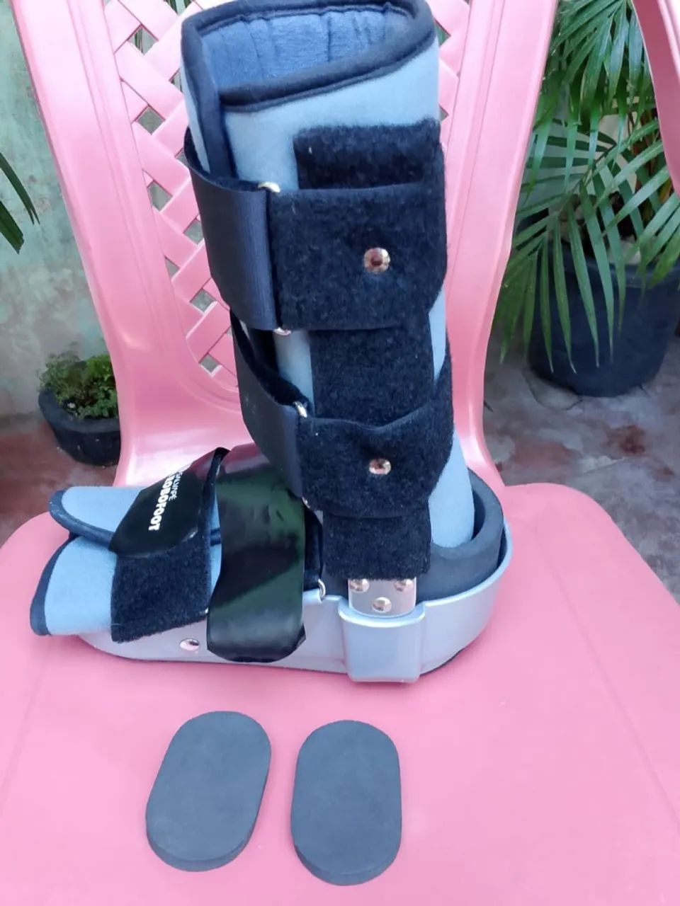 Bota Ortopédica Cano Curto Robofoot - Foto 2