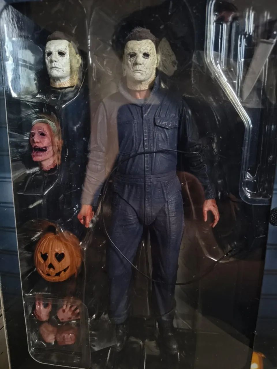 NECA Michael Myers Ultimate de Halloween - Foto 3