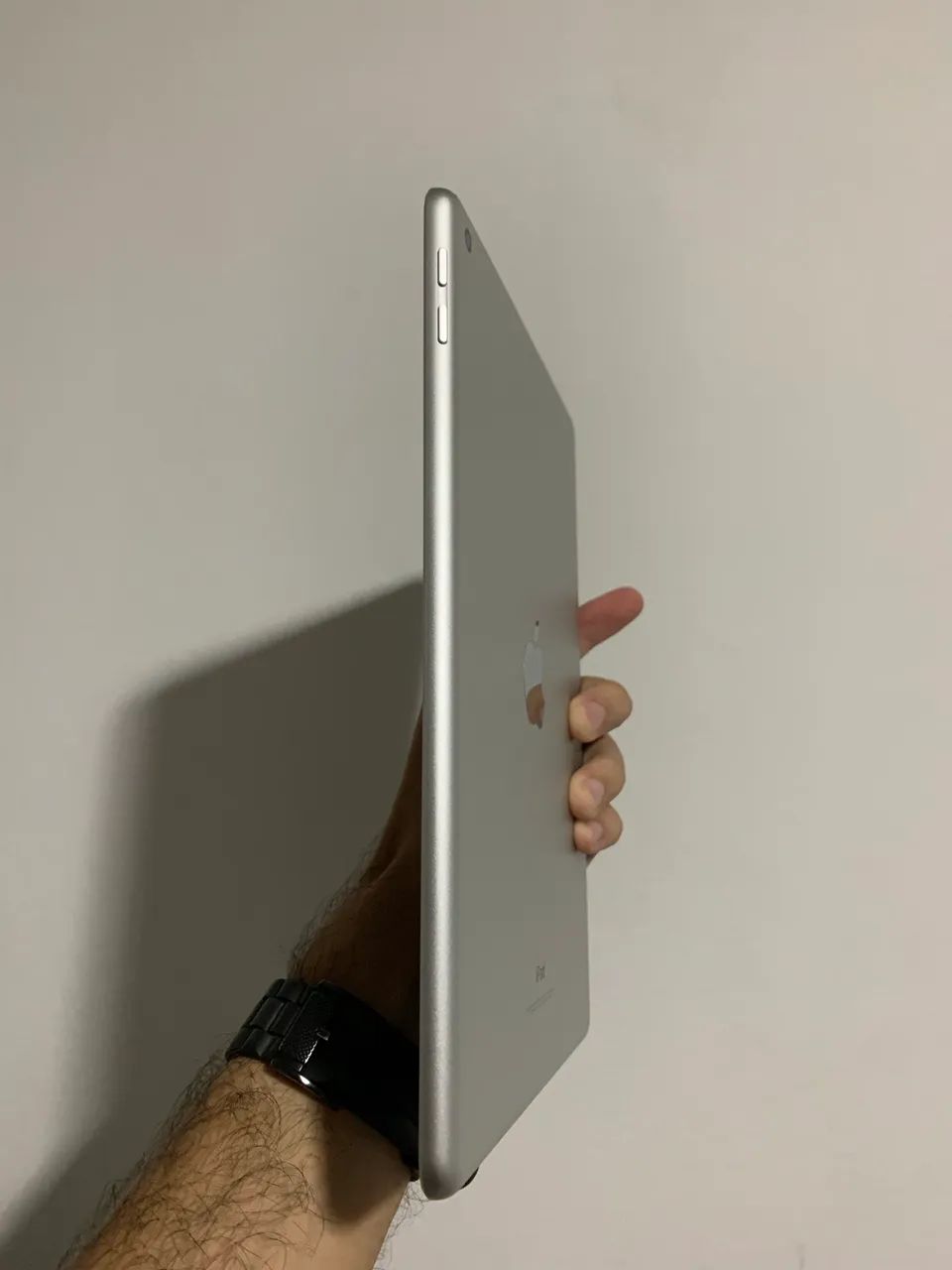 iPad 5ª Geração 32GB Prata | Estado de Novo + Capinha - Foto 5