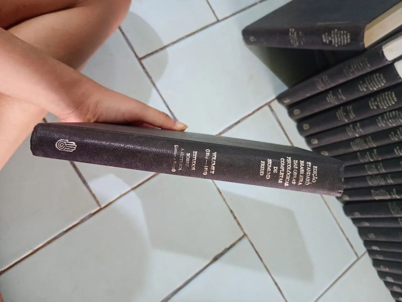 Coleção dos livros de Freud  - Foto 4