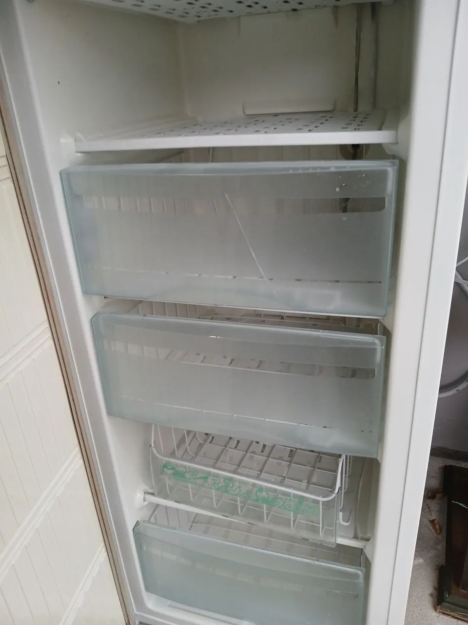 Freezer electrolux 180 litros funcionando/ entrego - Foto 5