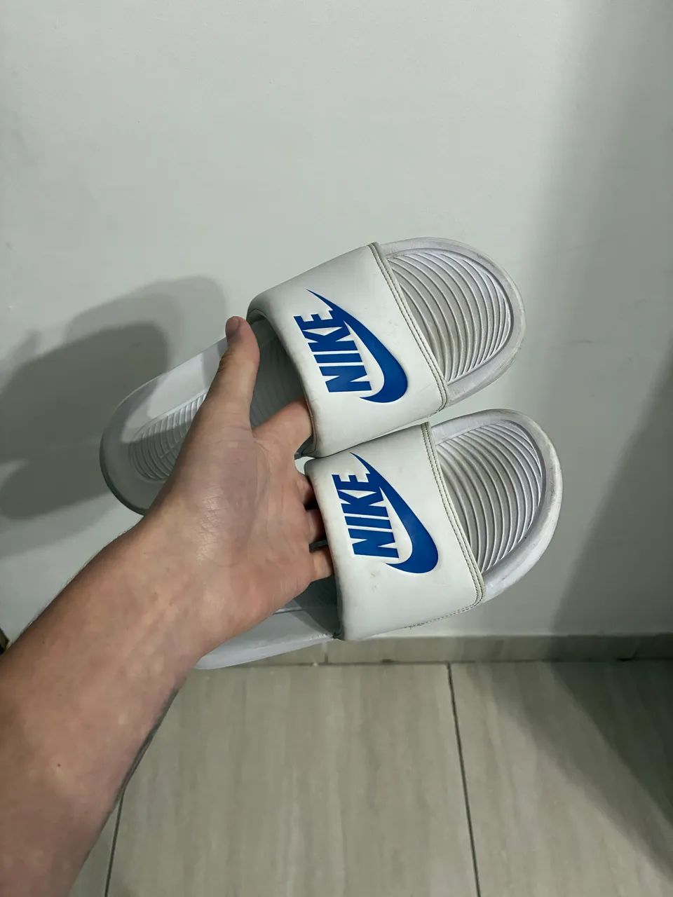 Slide Nike Branco c/ Azul