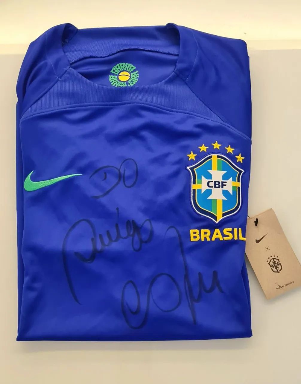 Camisa Oficial do Brasil assinada pelo Cafu