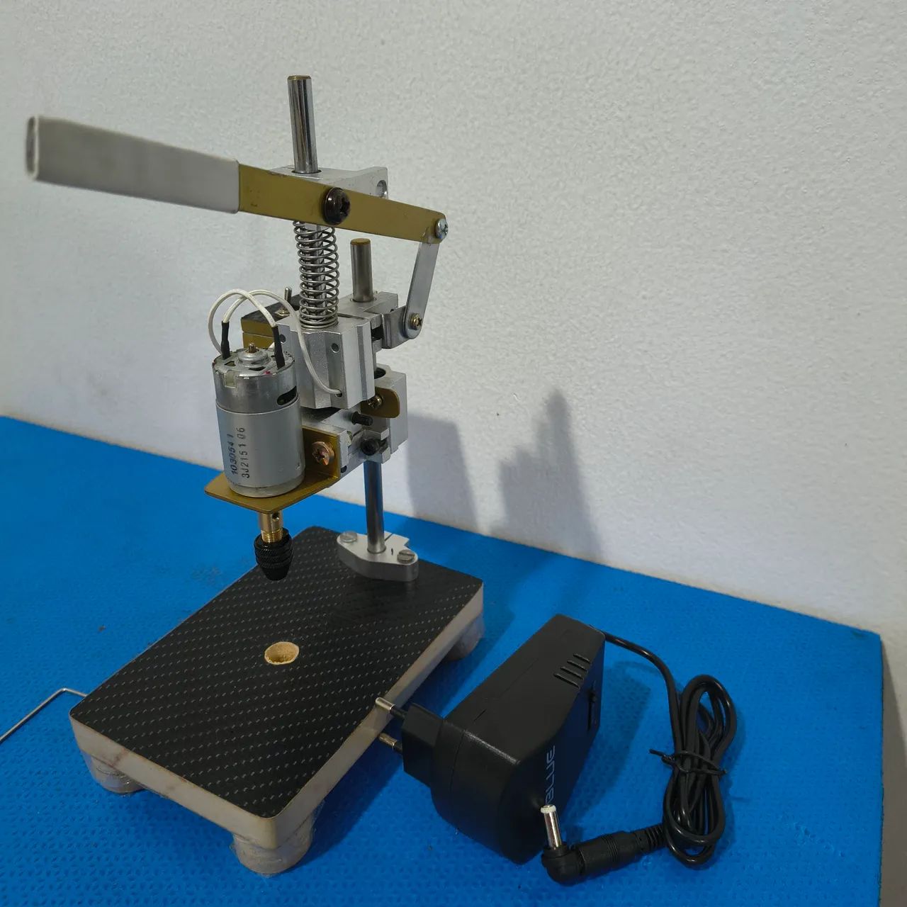 Mini furadeira  12v   pra artesanato   placa de  circuito 