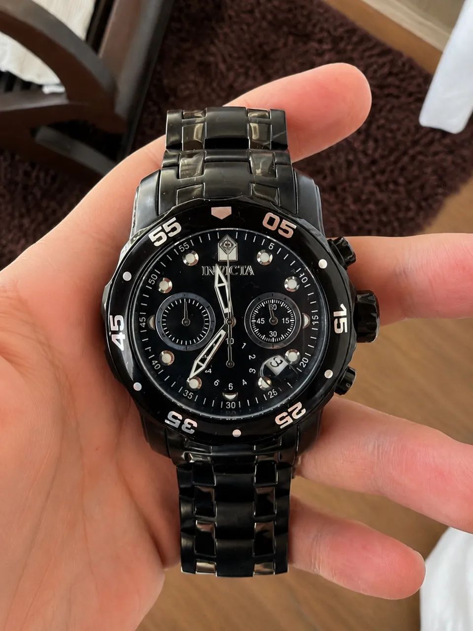 Invicta preto