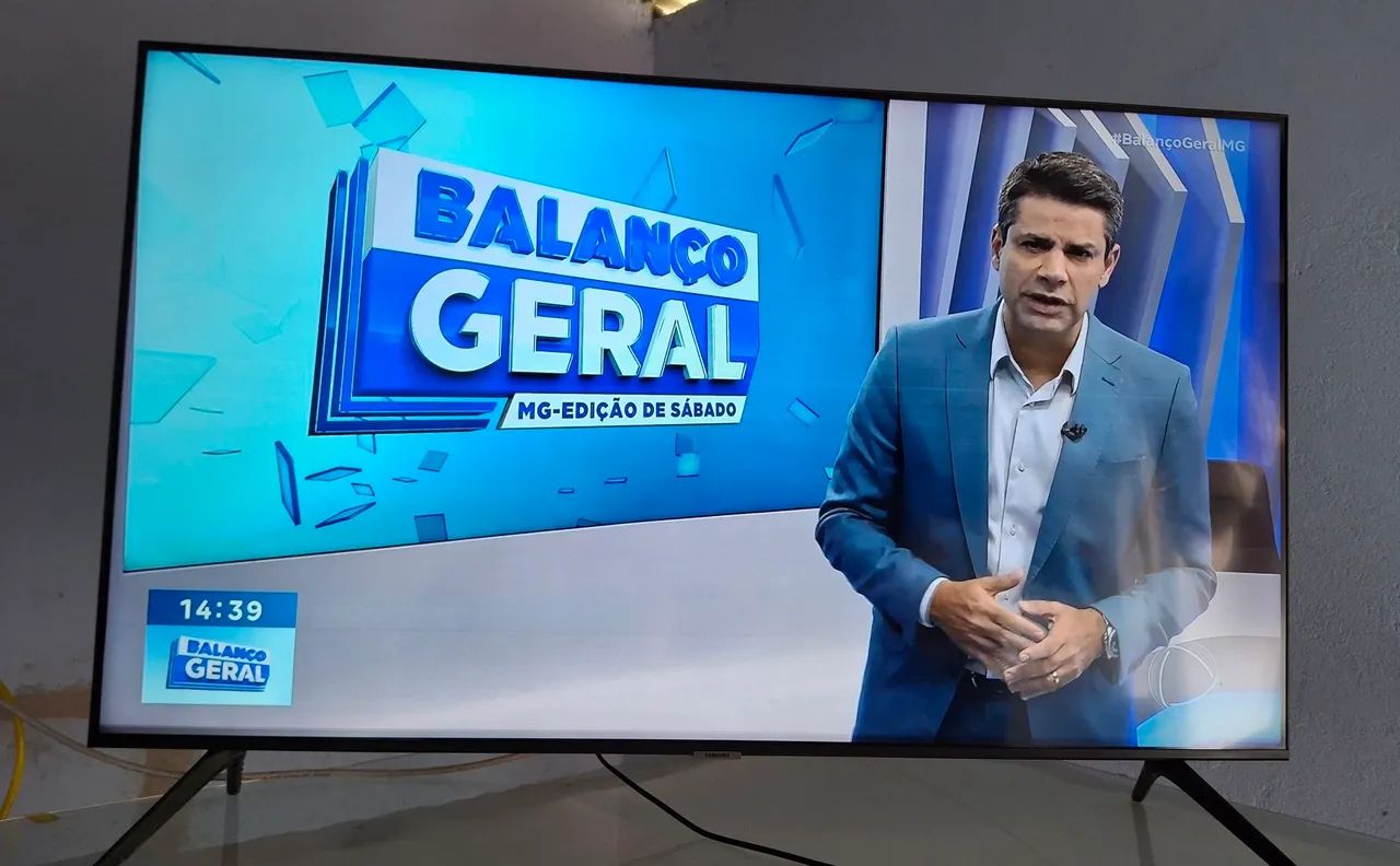 Tv smart 50" 4k samsung comando de voz - Foto 2