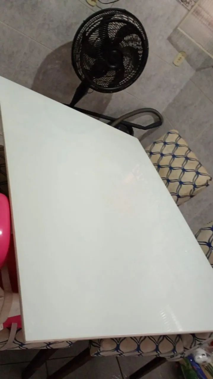 Mesa com 4 cadeiras - Foto 4