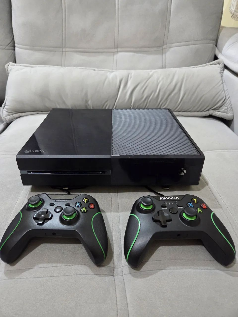 XBOX ONE - 2 CONTROLES 