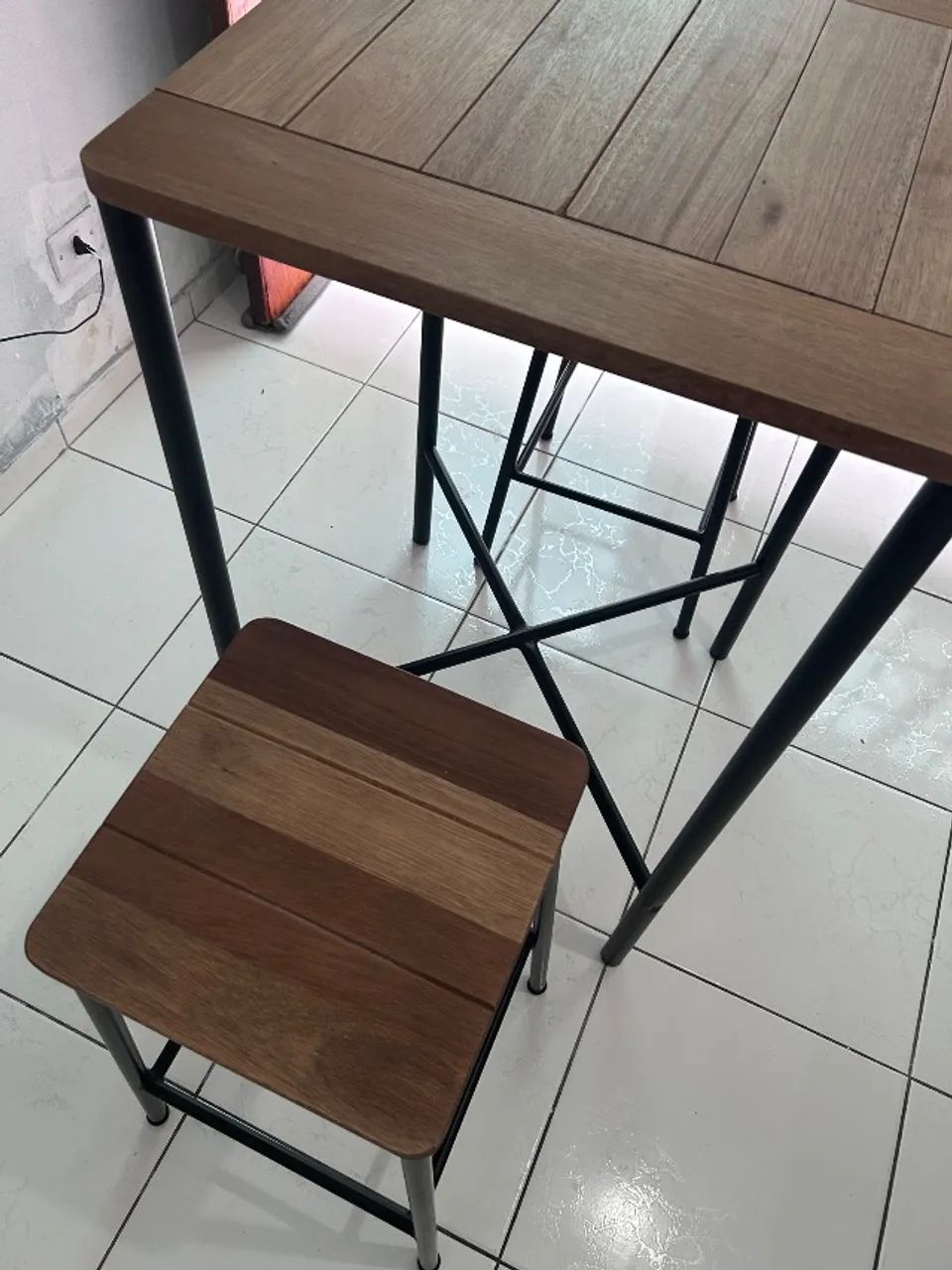 Mesa Bistrô Tok Stok com 2 banquetas  - Foto 2