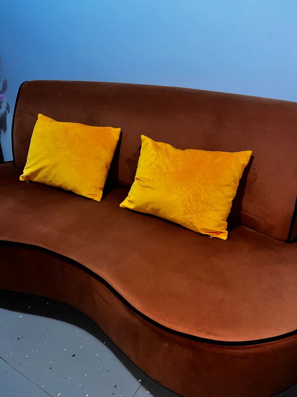 2-Seater Sofa65573819590531120