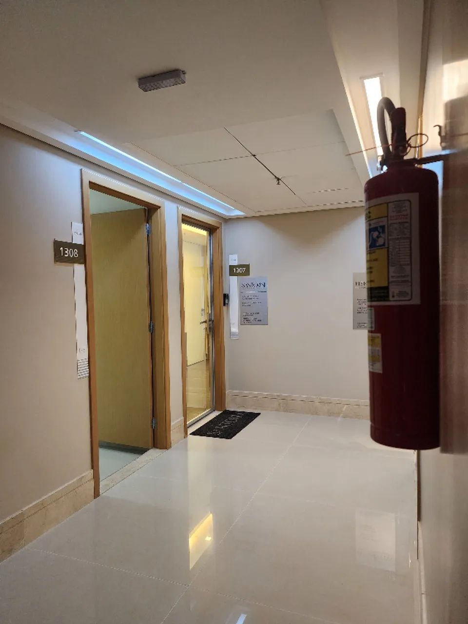 Consultório / Sala Comercial reformada no Edifício Cléo Octávio - Foto 4