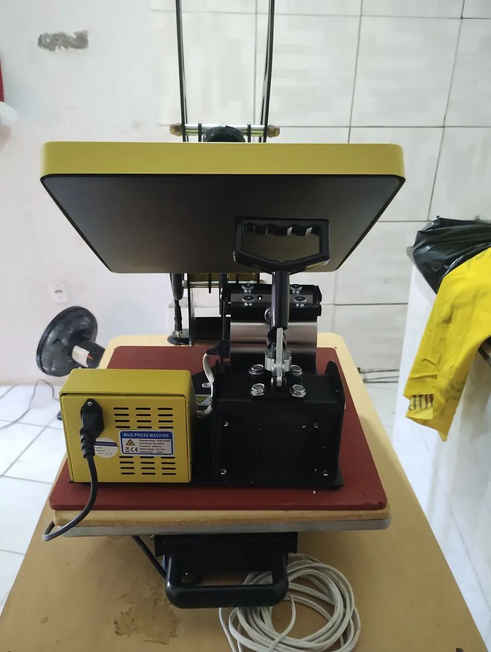 Máquina de estamparia e canecas vendendo juntos - Foto 2